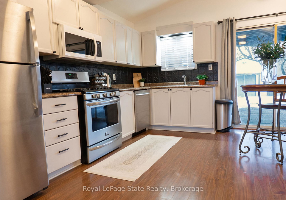 717-knox-avenue-hamilton-ontario-x13574042
