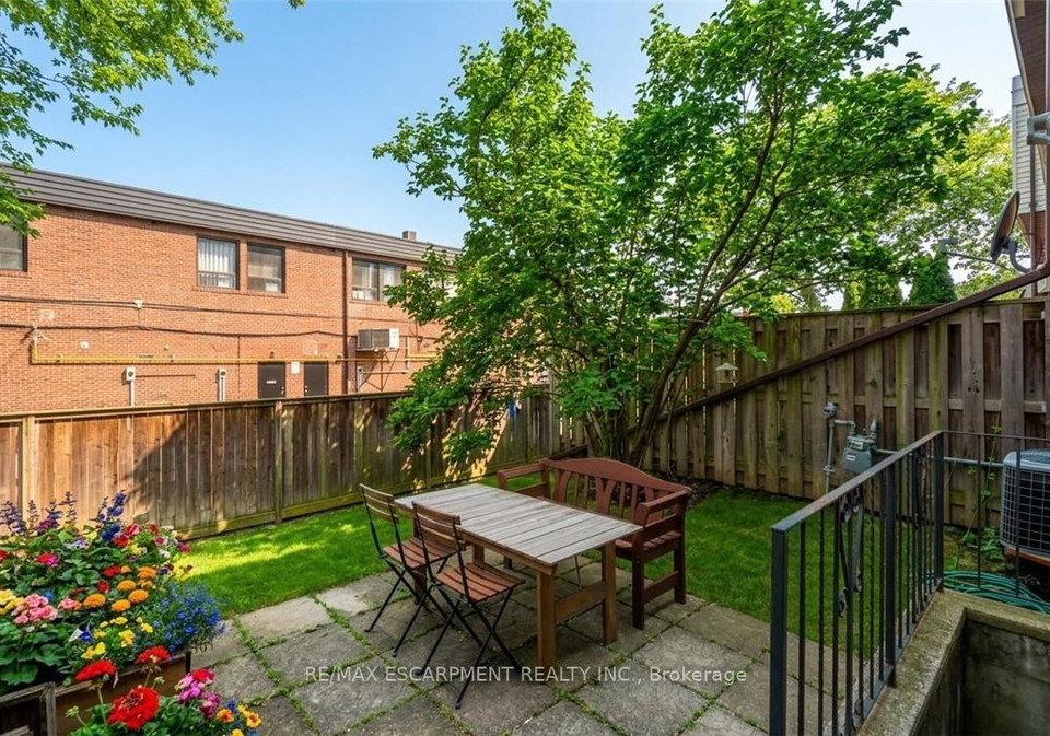 23-watsons-lane-hamilton-ontario-x13574084