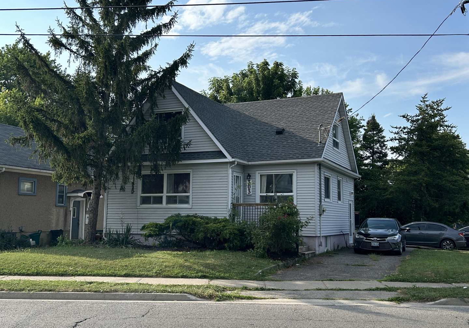 303-carlton-street-st-catharines-ontario-x13574184