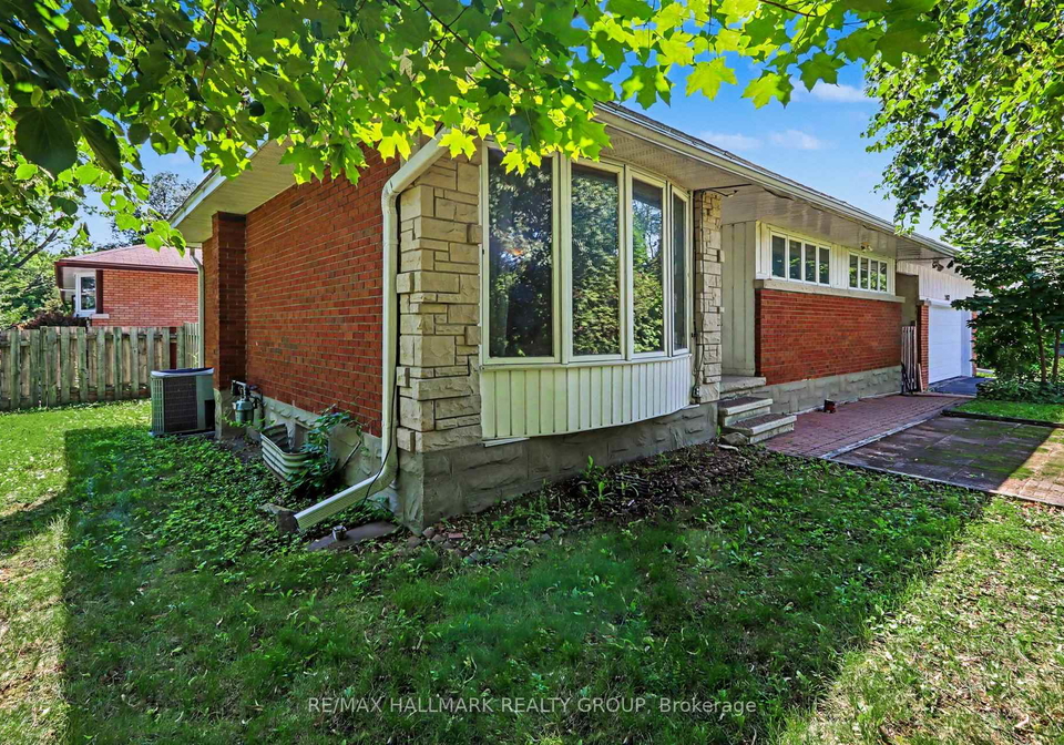 2067-bangor-street-ottawa-ontario-x13574326