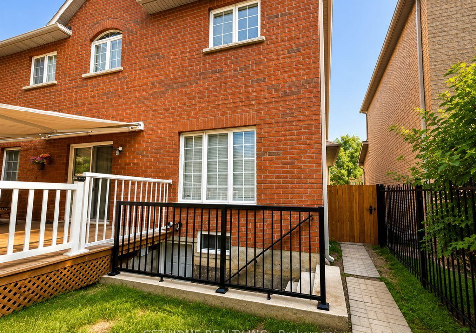 18-dewsbury-way-hamilton-ontario-x13574852