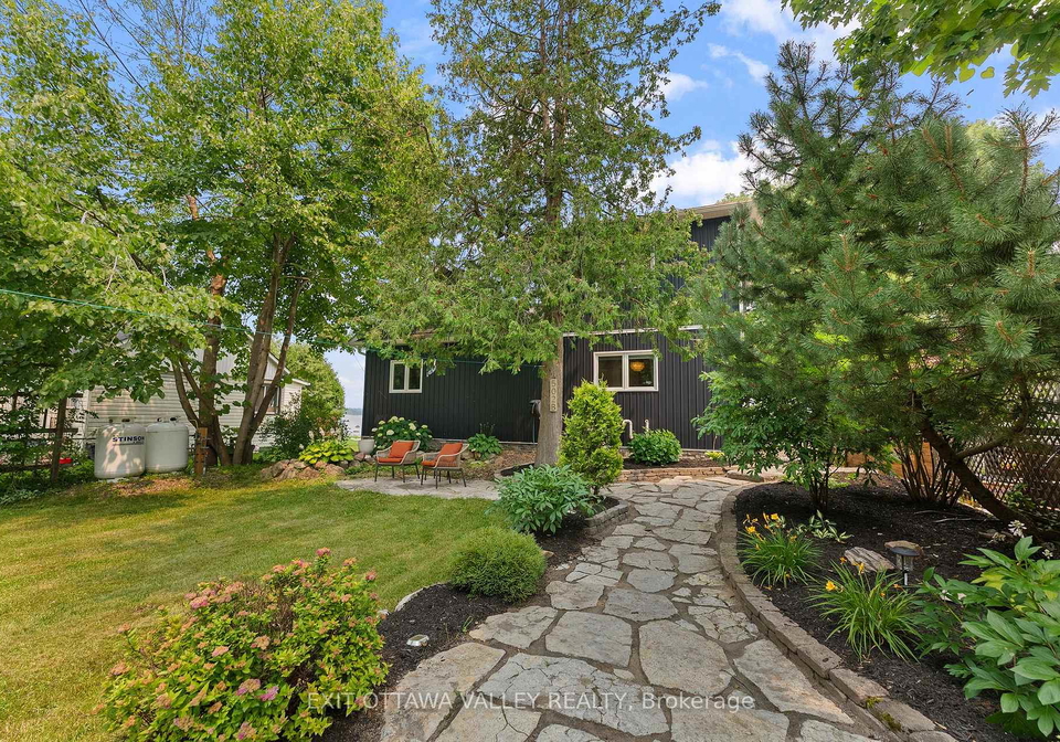 502b-macgregor-bay-trail-petawawa-ontario-x13574856