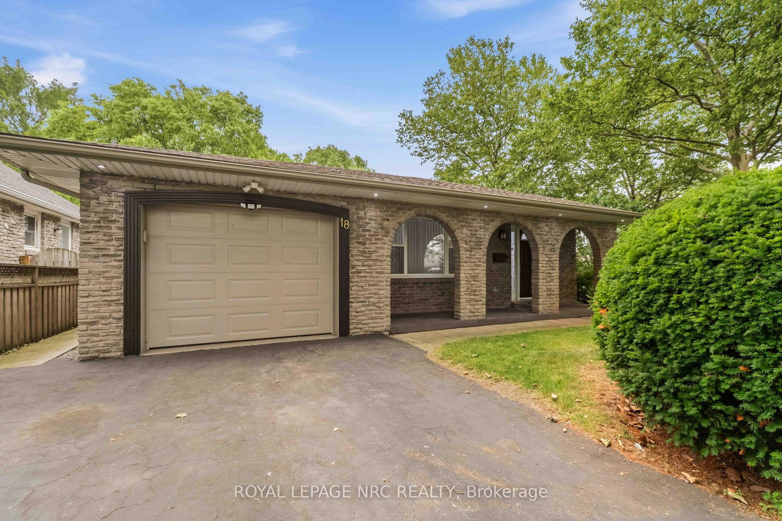 18-october-drive-st-catharines-ontario-x13575188
