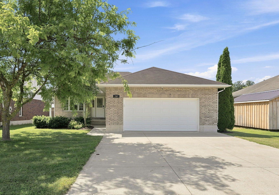 757-17th-street-hanover-ontario-x13575228