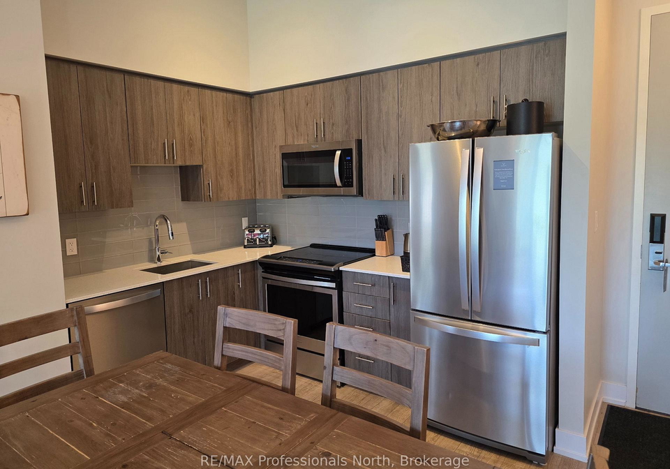 25-penn-lake-road-huntsville-ontario-x13575276