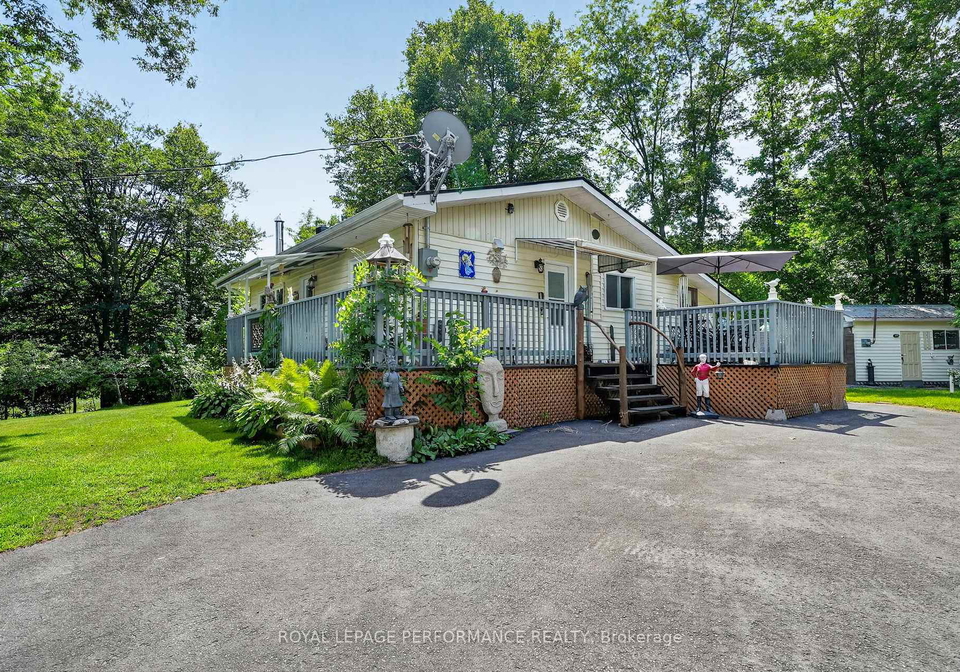 22197-parkhill-circle-south-glengarry-ontario-x13575286