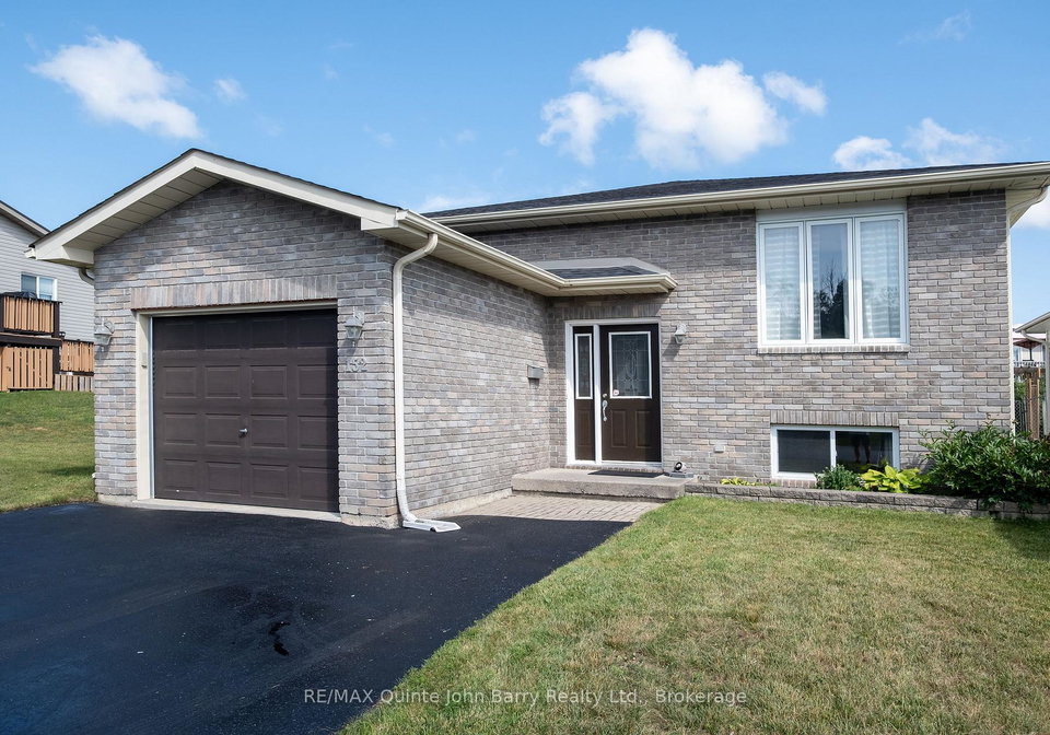 152-nicholas-street-quinte-west-ontario-x13575474