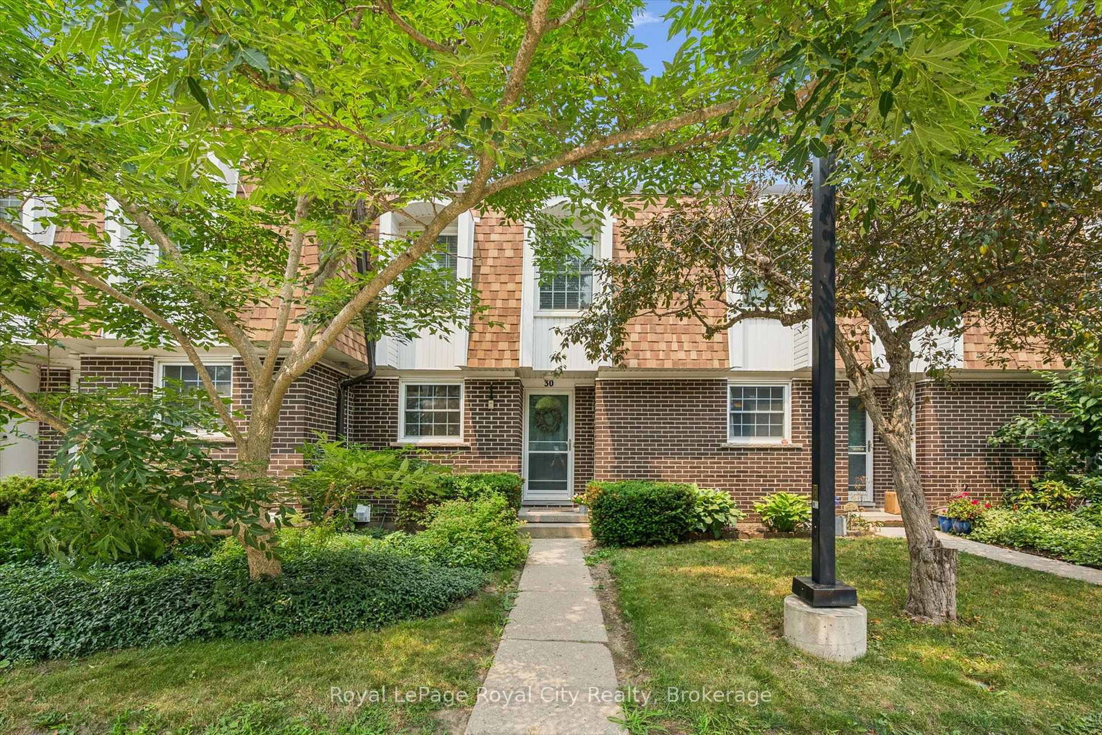 383-edinburgh-road-s-guelph-ontario-x13575504