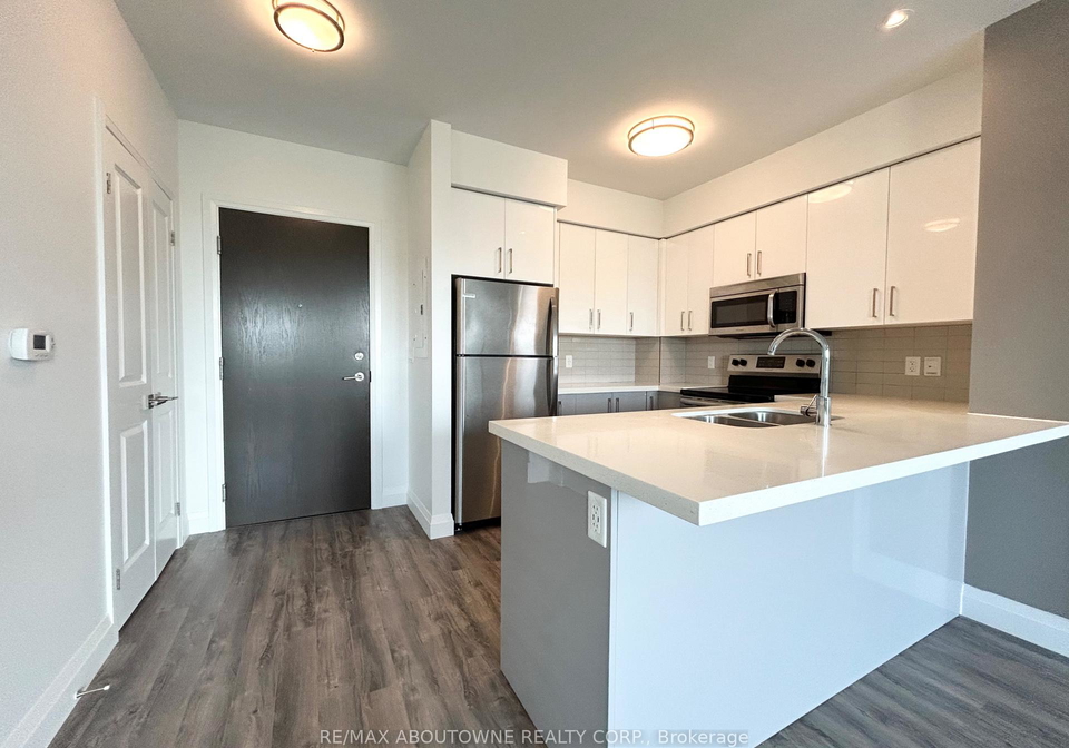 460c-belmont-avenue-w-kitchener-ontario-x13575506