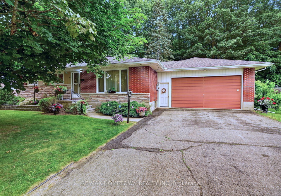 21-fairway-crescent-brockville-ontario-x13575556
