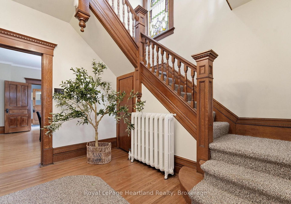 107-wellington-street-s-goderich-ontario-x13575594