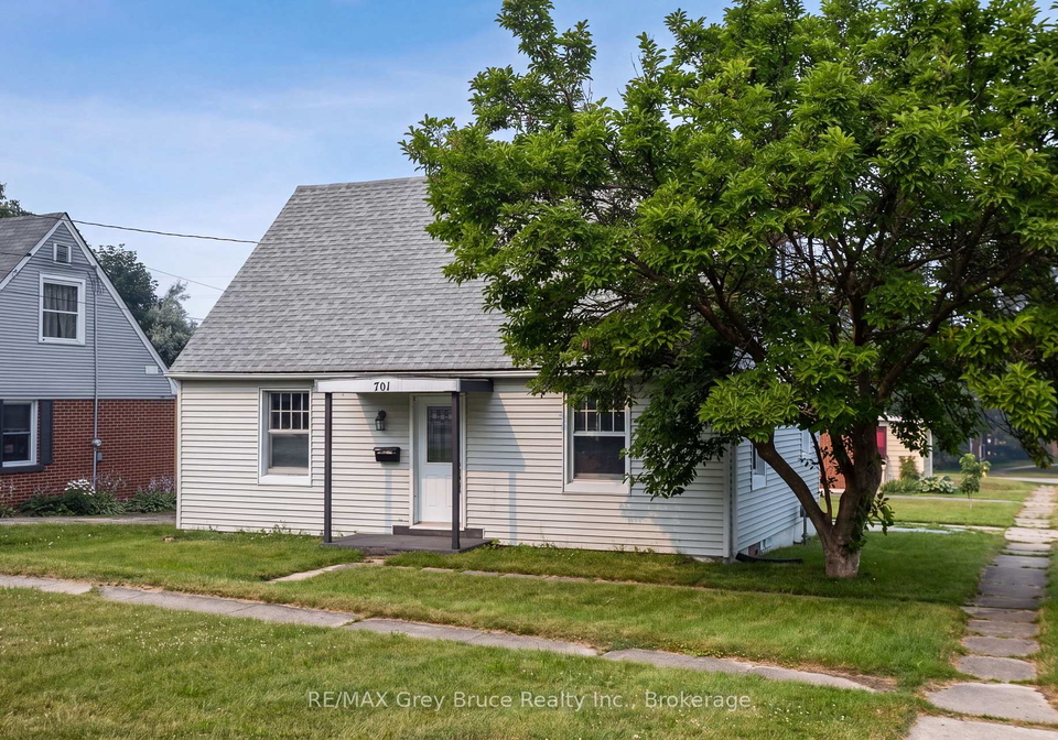 701-5th-street-e-owen-sound-ontario-x13575776