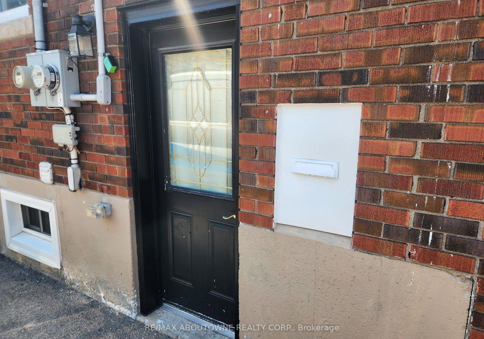 281-east-34th-street-hamilton-ontario-x13575860