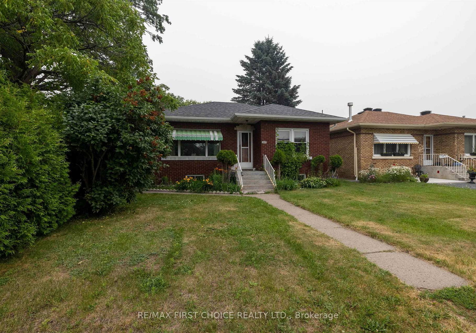 1537-sills-street-thunder-bay-ontario-x13576218