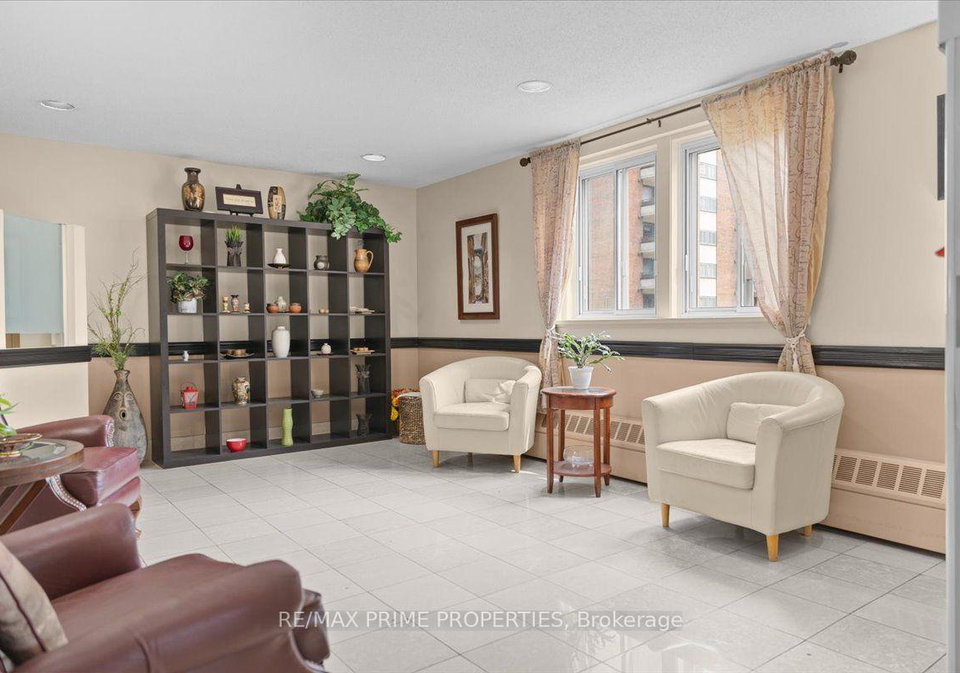 1505-baseline-road-ottawa-ontario-x13576372