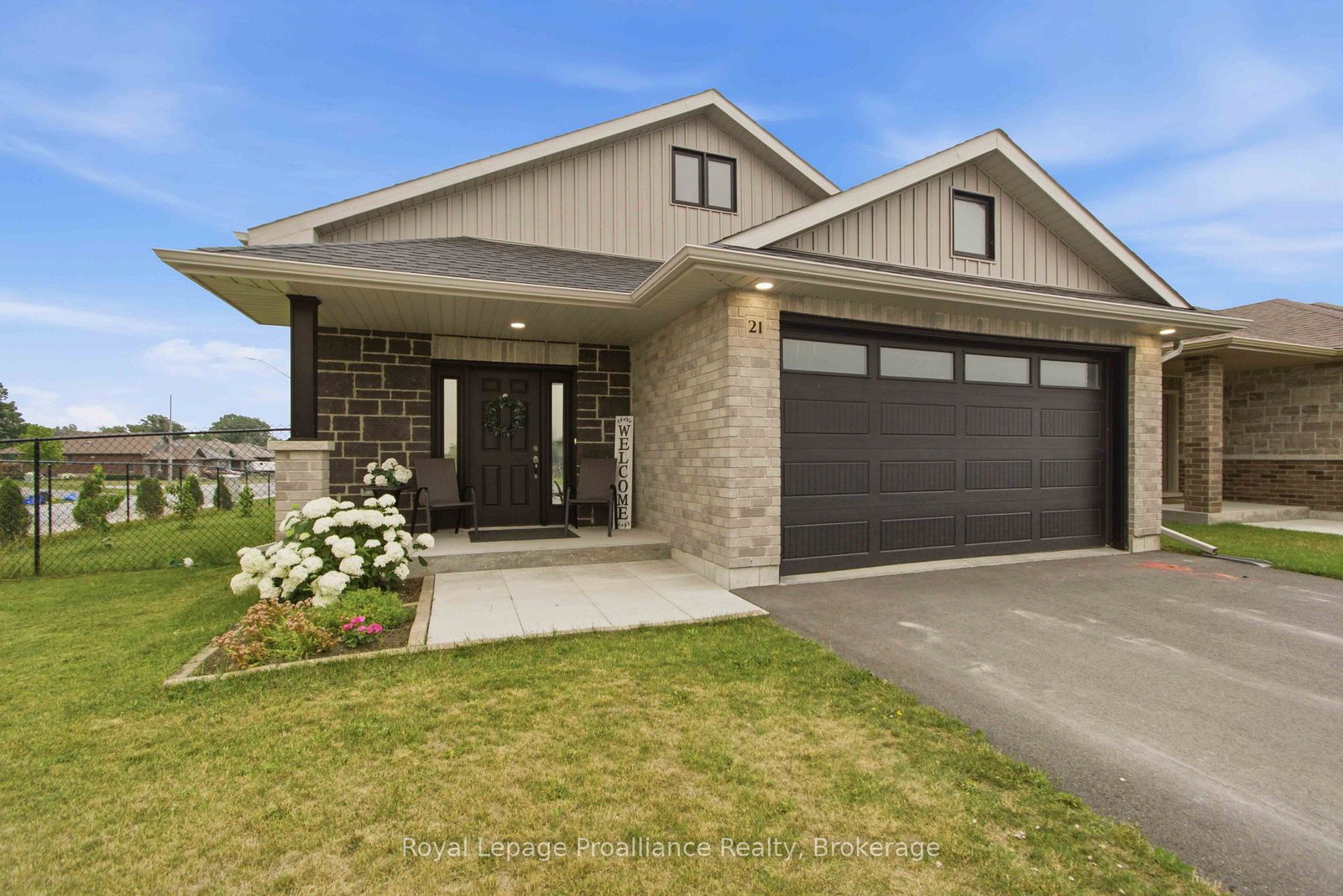 21-cedar-park-crescent-quinte-west-ontario-x13576446