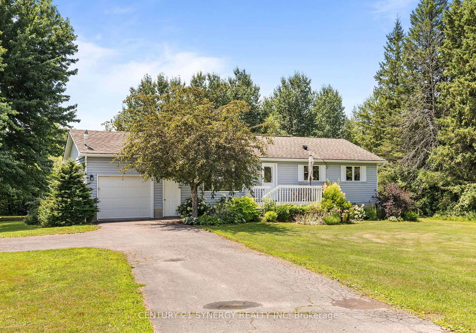 2282-roxborough-kenyon-boundary-road-north-stormont-ontario-x13576460