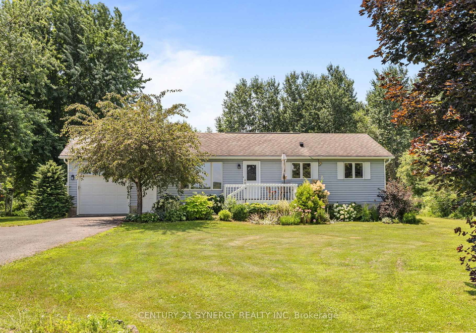 2282-roxborough-kenyon-boundary-road-north-stormont-ontario-x13576460