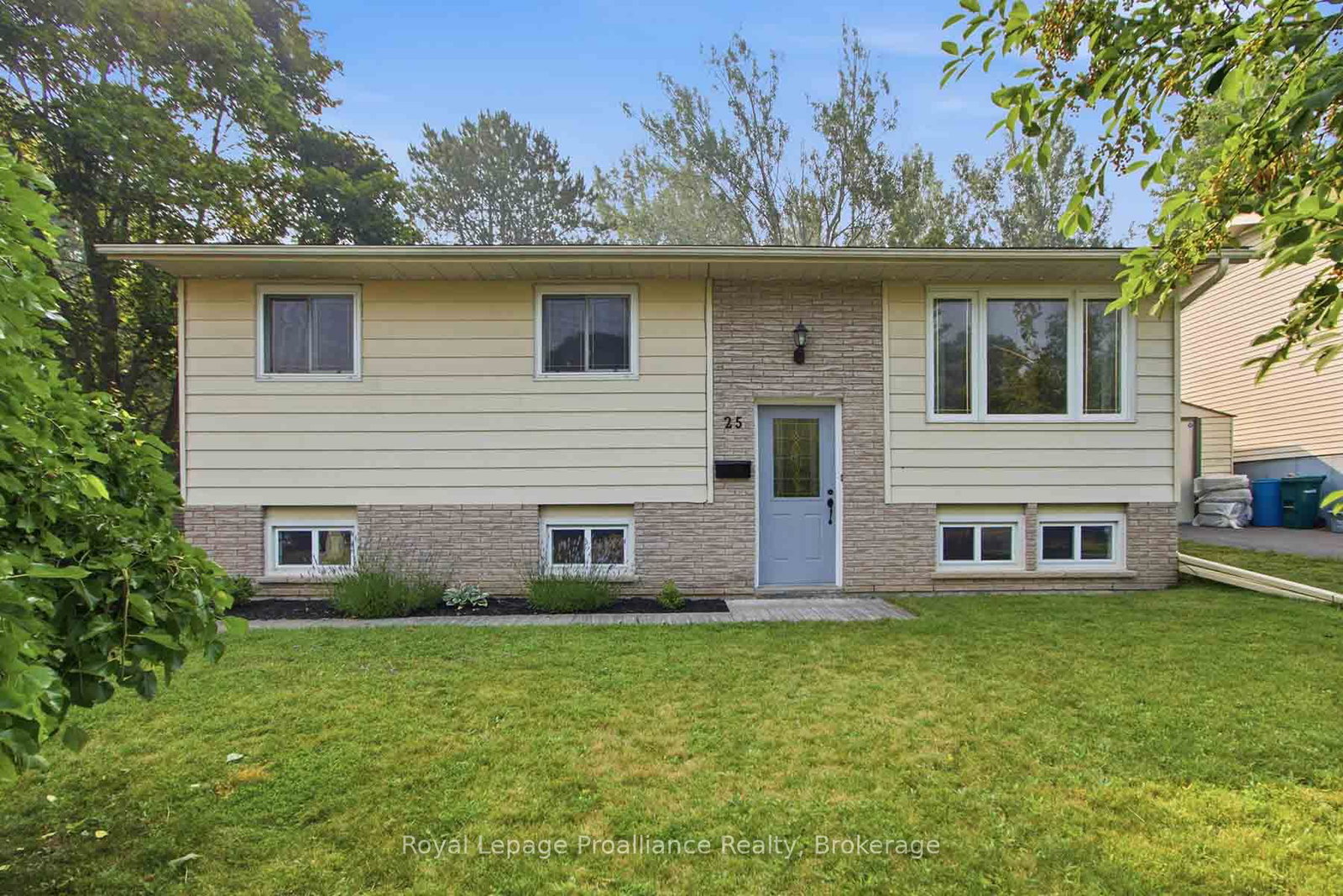 25-radeski-street-quinte-west-ontario-x13576472