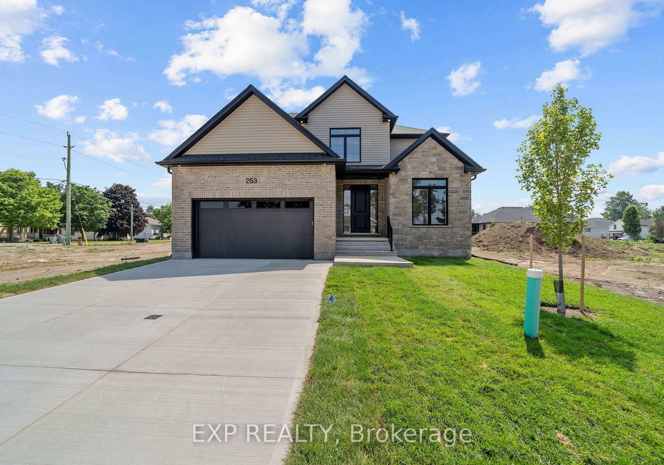 253-john-street-warwick-ontario-x13576534