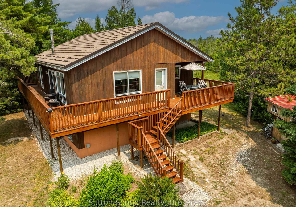 219-bay-st-street-south-bruce-peninsula-ontario-x13576756