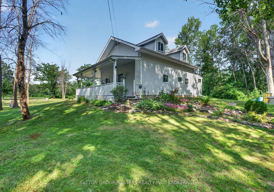 111-wannamaker-lane-tweed-ontario-x13576982
