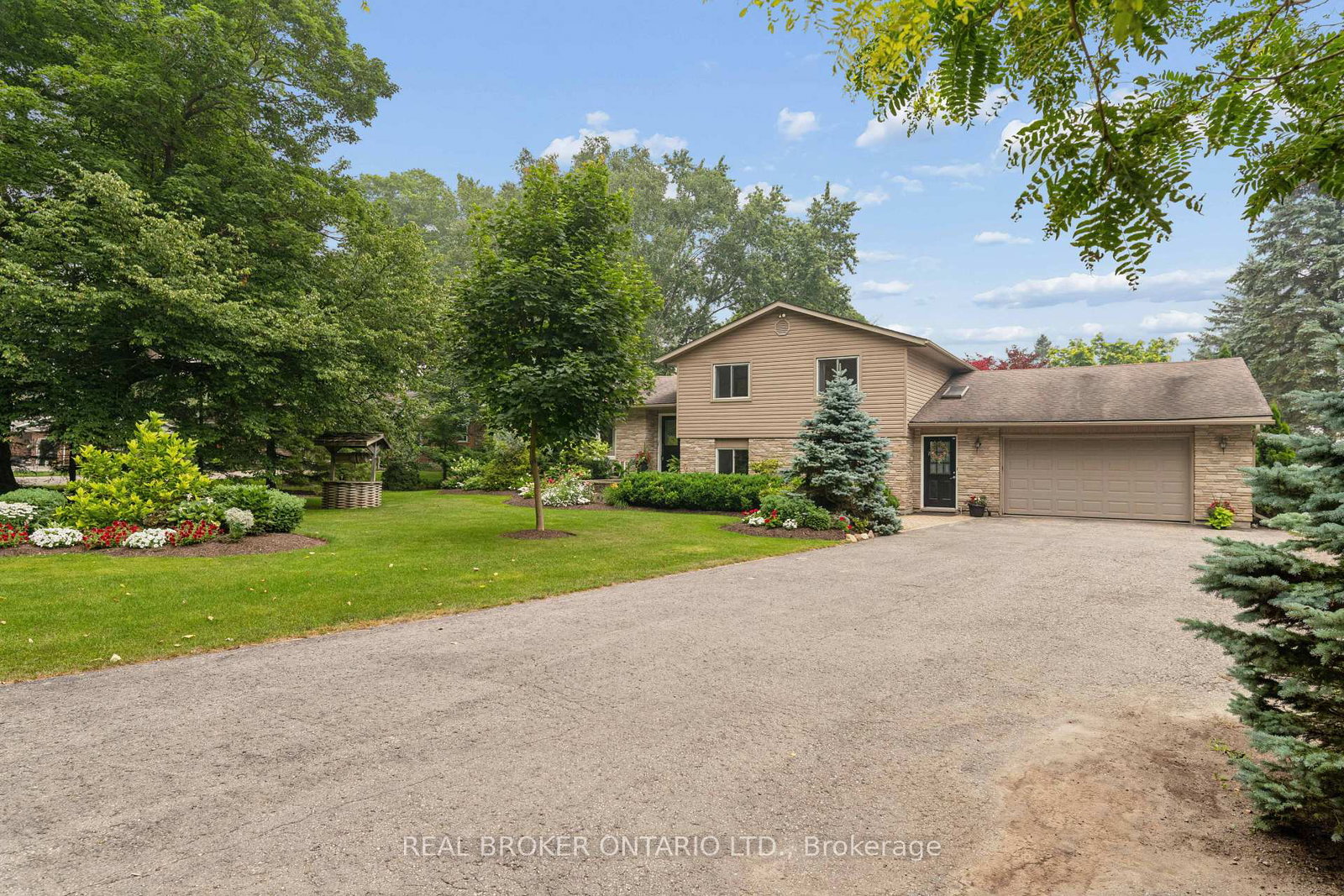 7323-sideroad-15-rr1-road-mapleton-ontario-x13577106