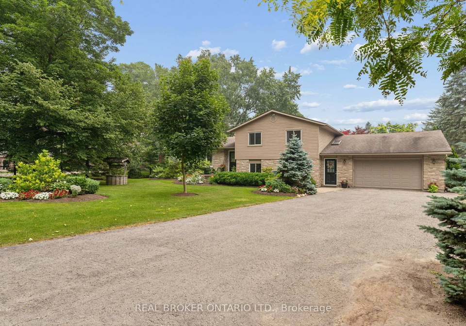 7323-sideroad-15-rr1-road-mapleton-ontario-x13577106