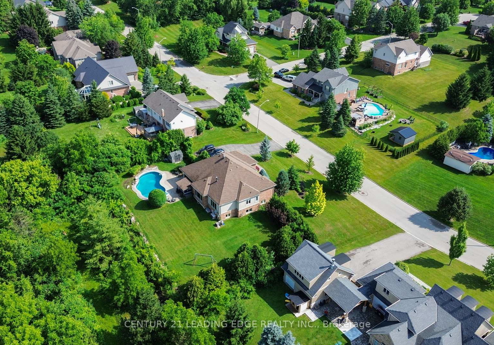 27-karendale-crescent-hamilton-ontario-x13577438