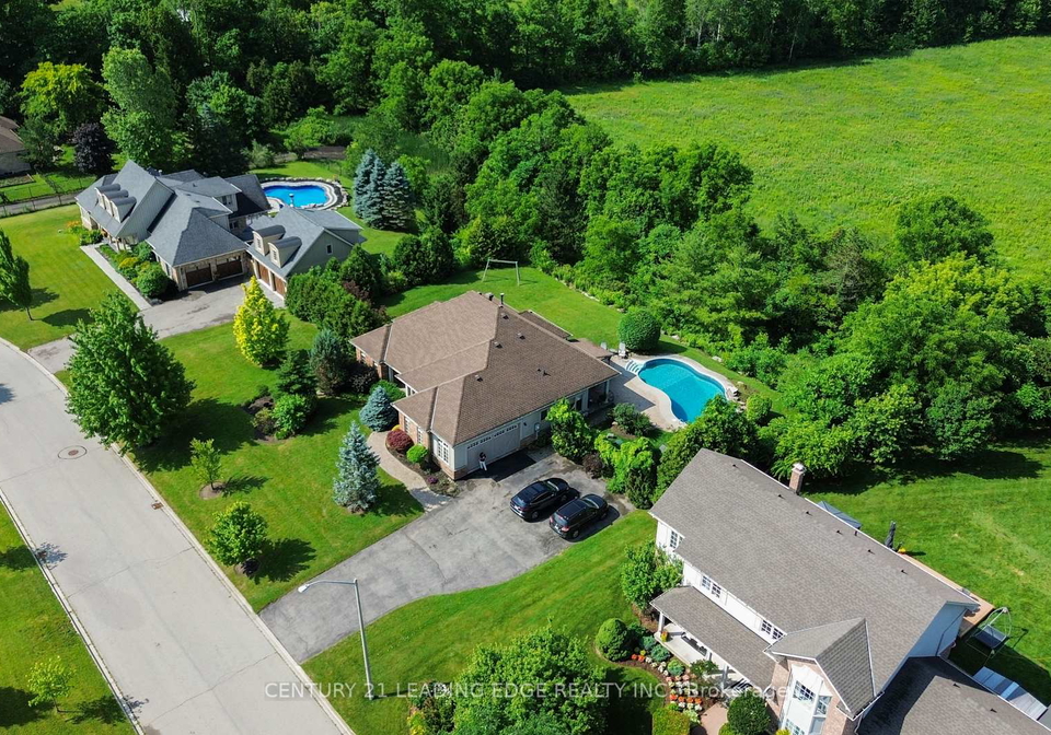 27-karendale-crescent-hamilton-ontario-x13577438