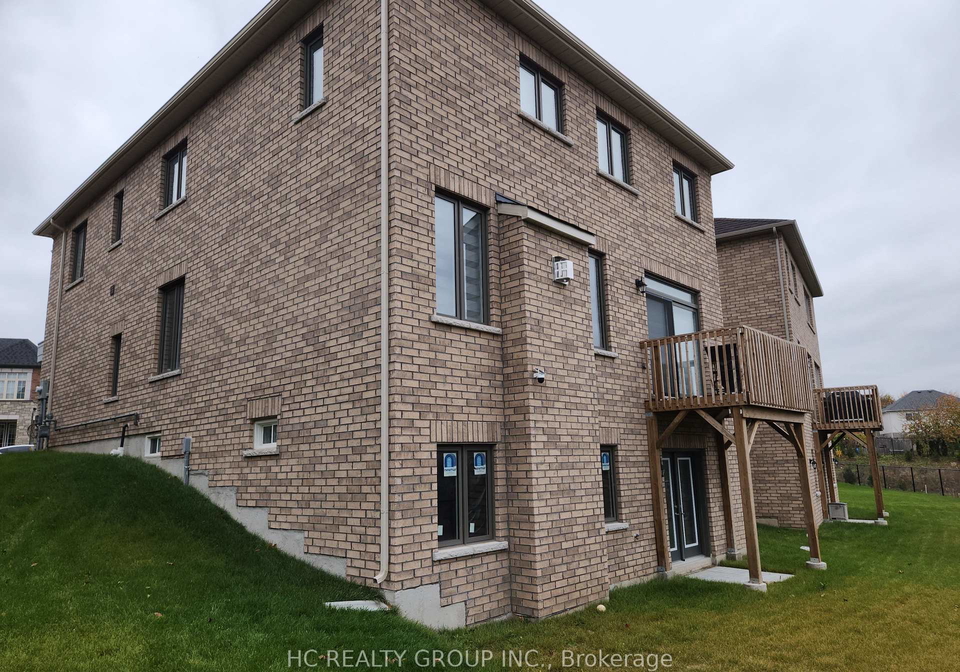 23-lumb-drive-cambridge-ontario-x13577910
