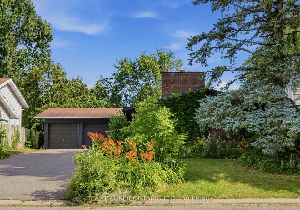 2021-woodglen-crescent-ottawa-ontario-x13578012