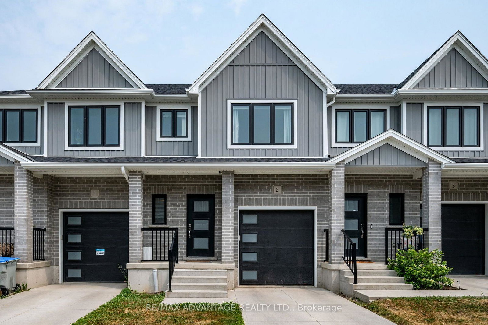 1-miller-drive-lucan-biddulph-ontario-x13578026