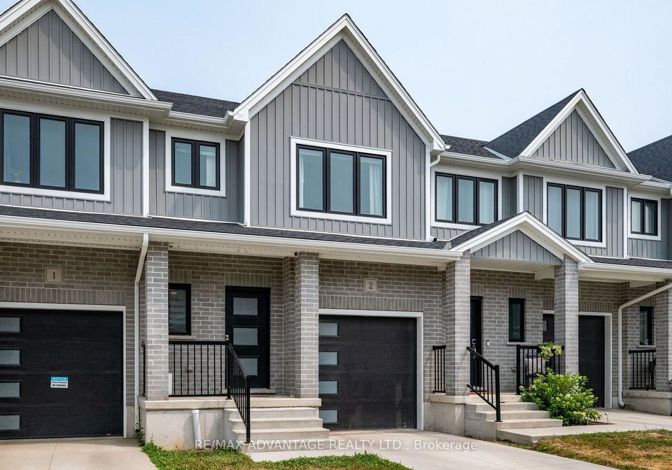 1-miller-drive-lucan-biddulph-ontario-x13578026