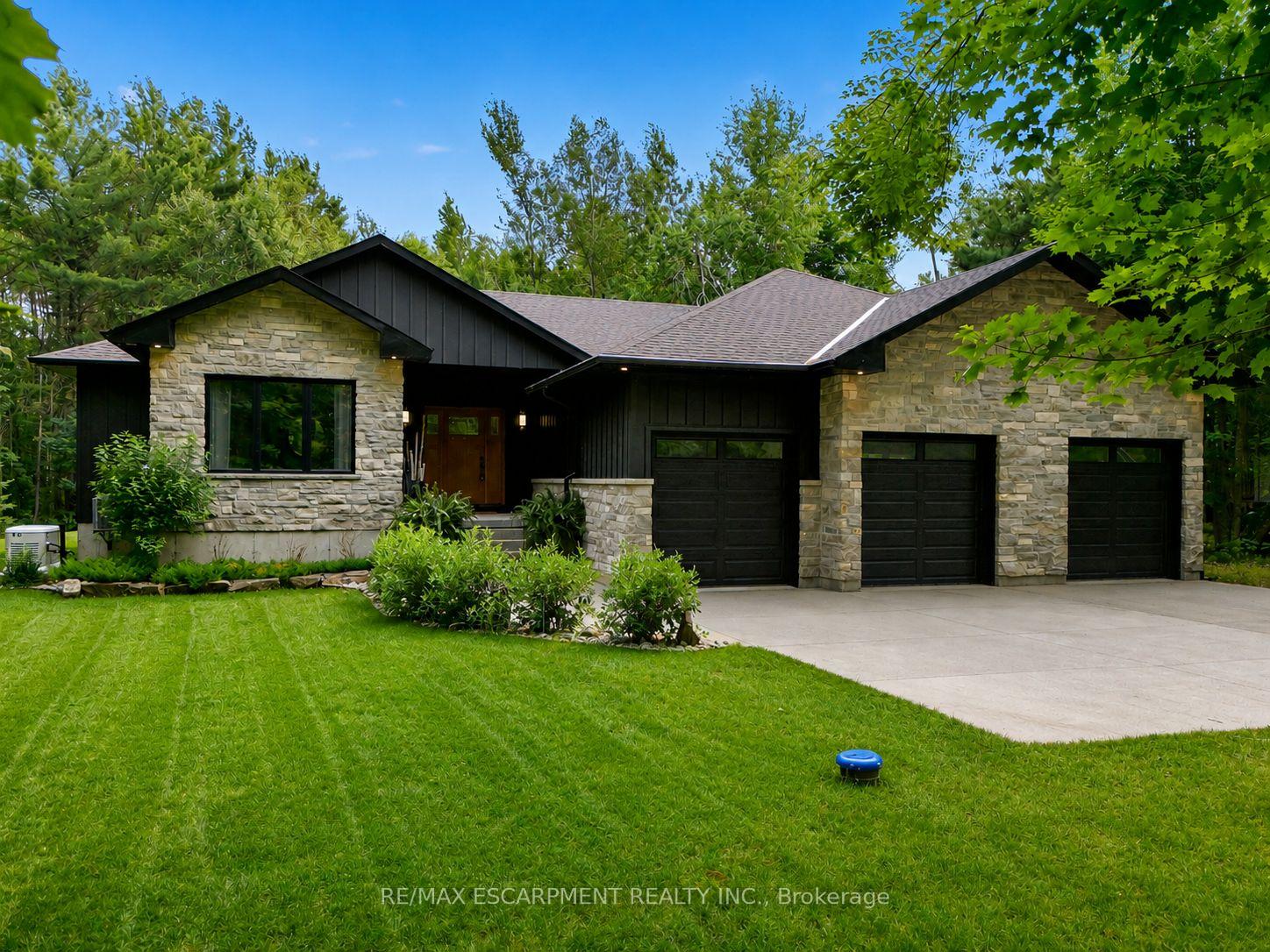 1039-xavier-street-gravenhurst-ontario-x13578318