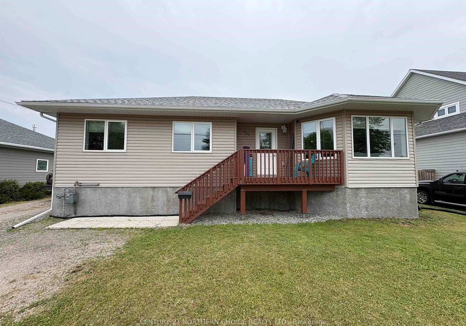 832-williams-avenue-fort-frances-ontario-x13578374