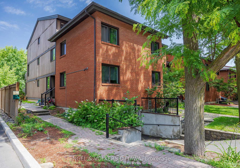 35-robinson-avenue-ottawa-ontario-x13578428