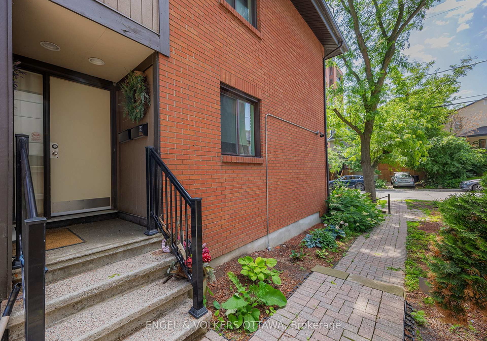 35-robinson-avenue-ottawa-ontario-x13578428