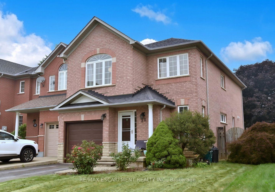 22-moore-crescent-hamilton-ontario-x13578462