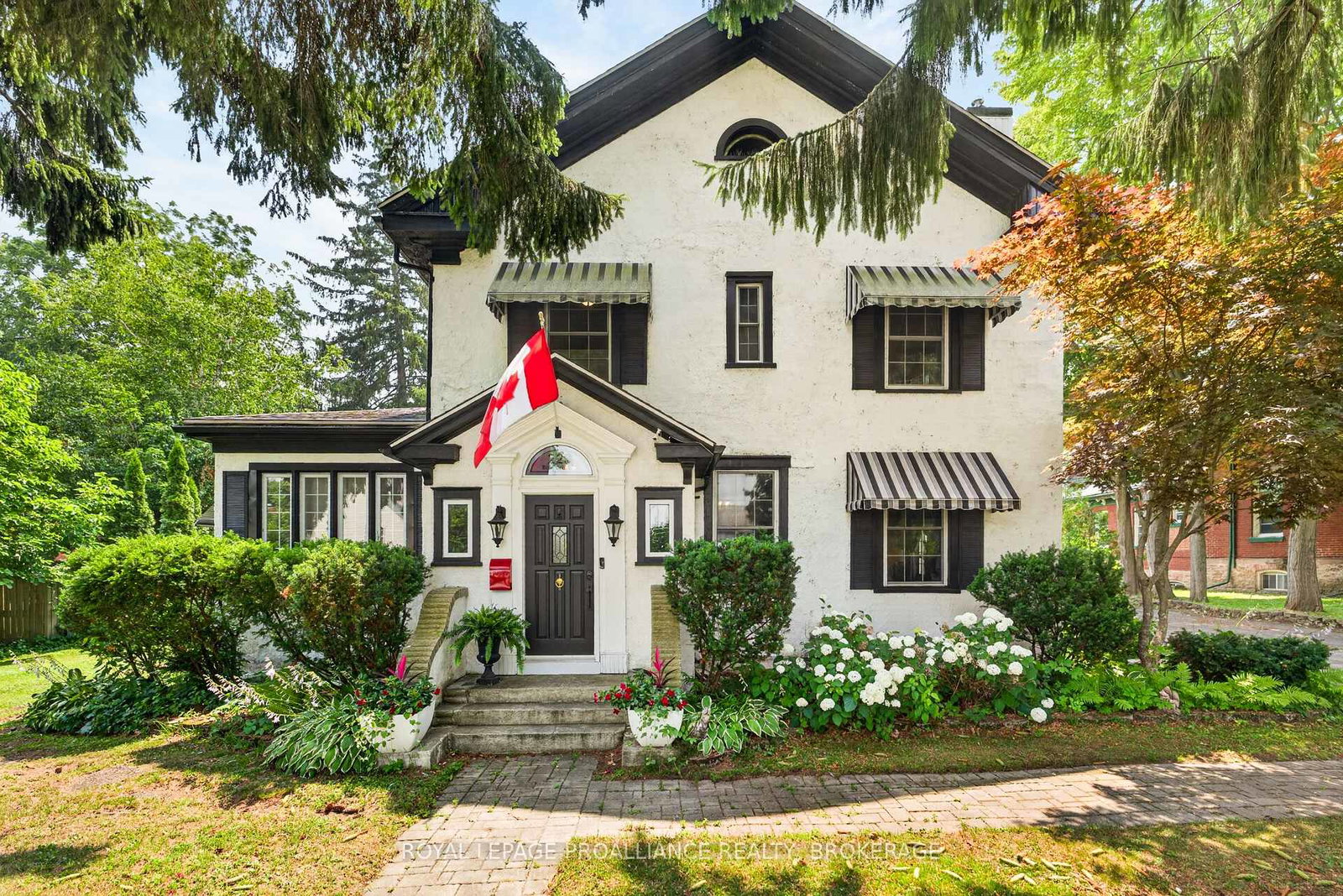 223-king-street-w-gananoque-ontario-x13578566