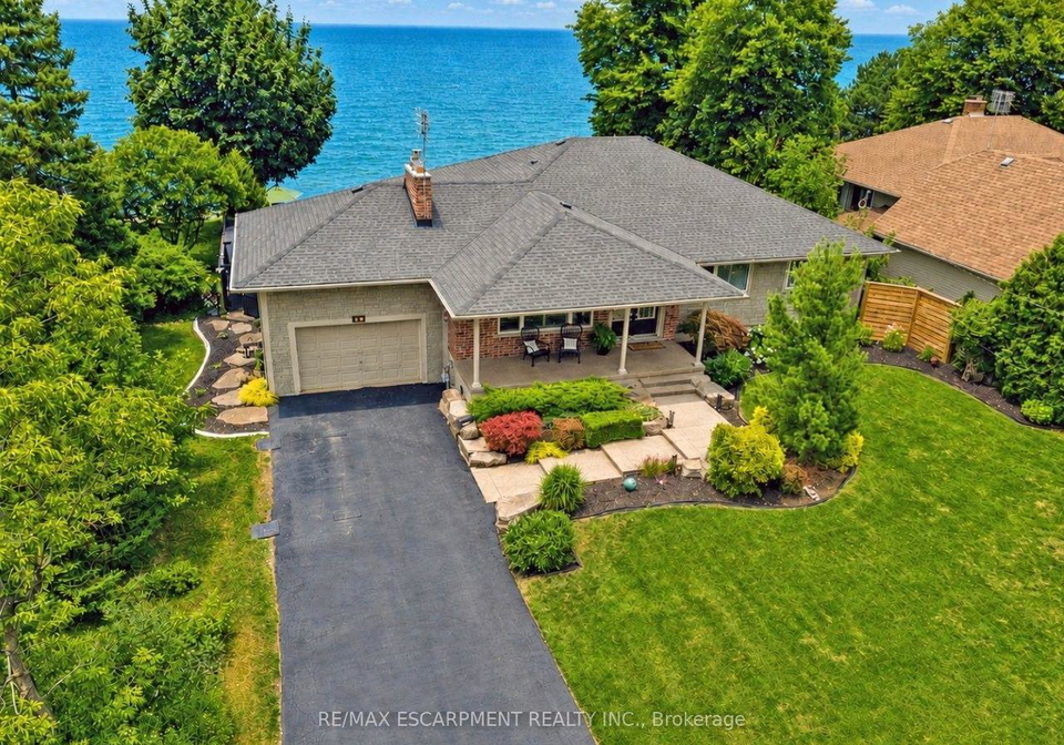 42-lakeside-drive-grimsby-ontario-x13578572