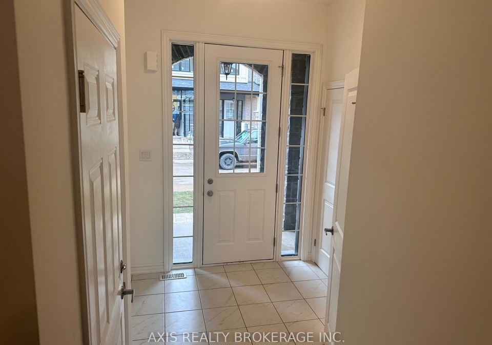 7456-baycrest-common-niagara-falls-ontario-x13578908