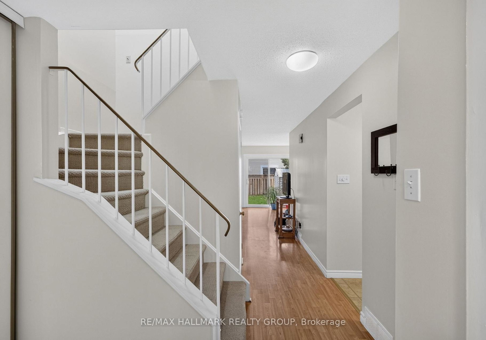13-sunridge-lane-ottawa-ontario-x13578990