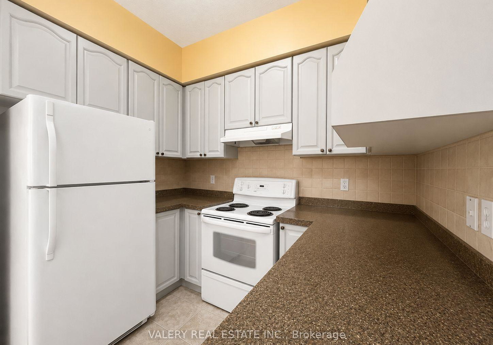 555-grasslands-court-waterloo-ontario-x13579240