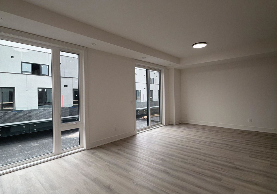 157-everett-common-st-catharines-ontario-x13579296