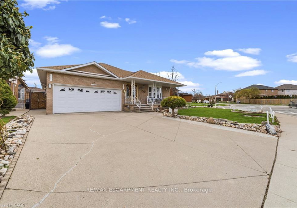546-dicenzo-drive-hamilton-ontario-x13579372