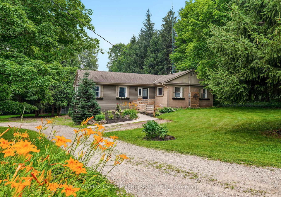 318-10th-concession-road-e-hamilton-ontario-x13579584