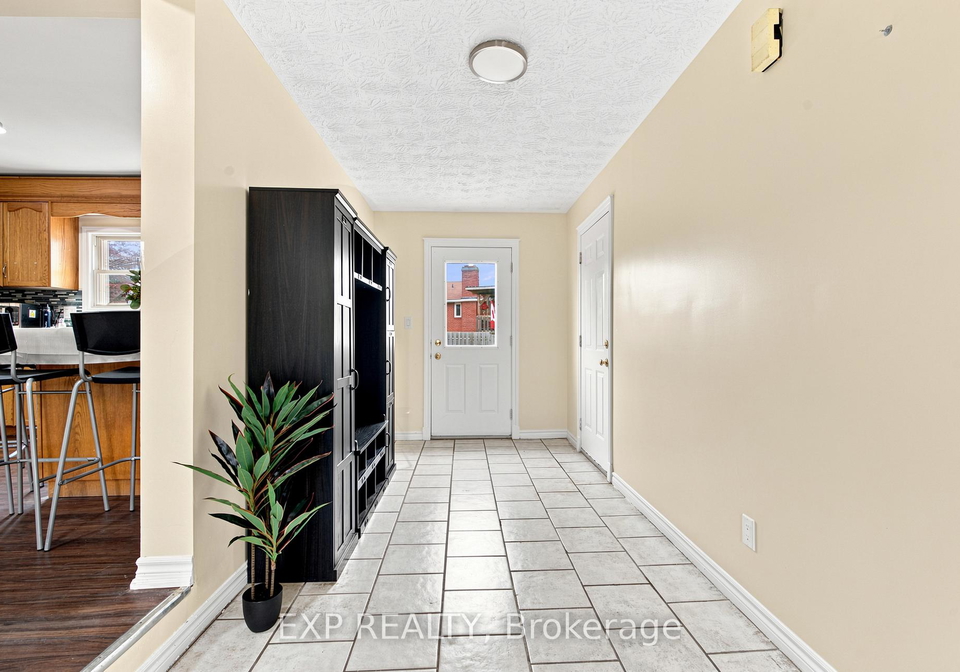 208-thorold-road-welland-ontario-x13579628