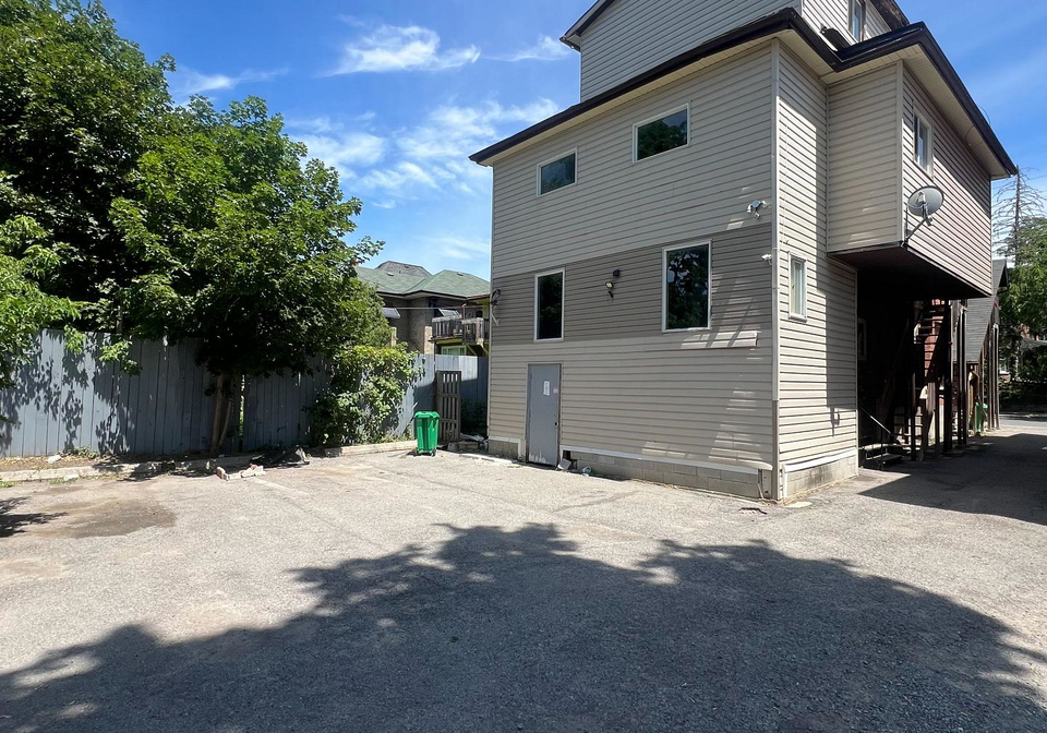 541-aylmer-street-n-peterborough-ontario-x13579728