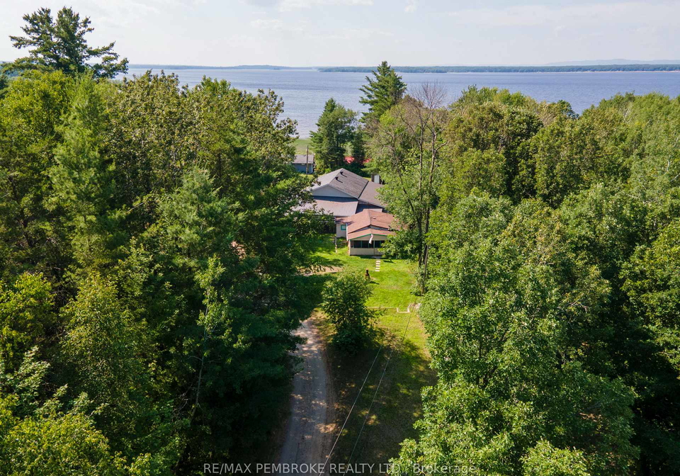 19b-moores-beach-road-whitewater-region-ontario-x13579796
